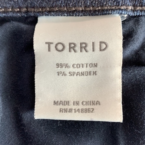 𝅺TORRID Boyfriend Jeans, Size 16R, Dark Wash. - Picture 5 of 6